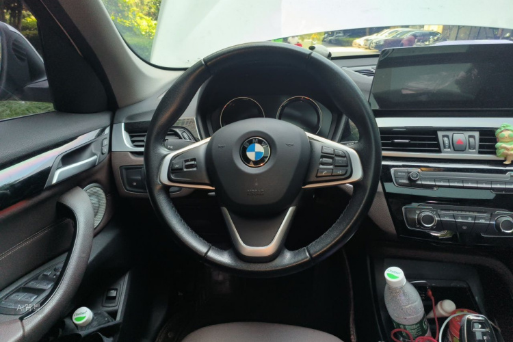 BMW X1 2021 car image #12