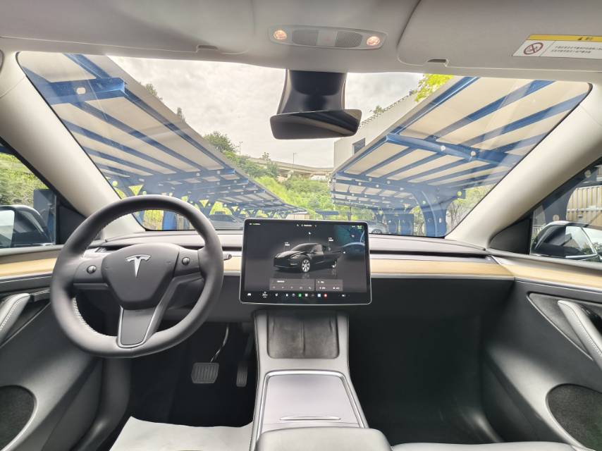 Tesla Model Y 2022 #7 Tesla Model Y 2022 car image #7