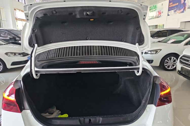 GEELY Emgrand 2020 #19 GEELY Emgrand 2020 car image #19