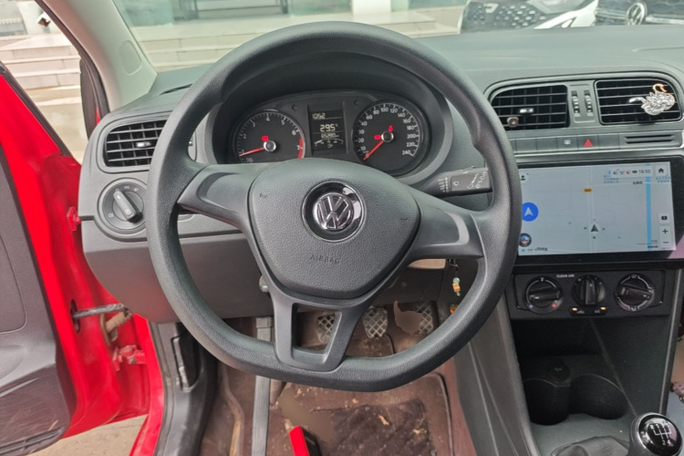 Volkswagen Polo 2017 #11 Volkswagen Polo 2017 car image #11