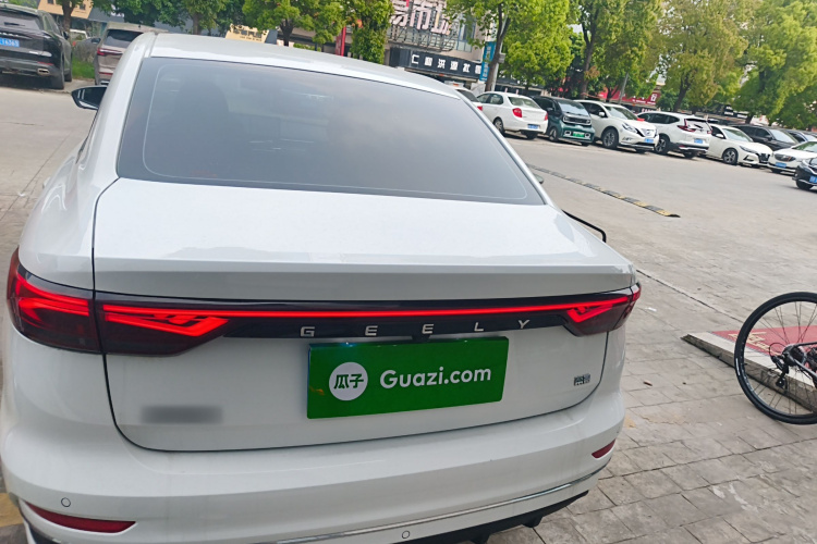 GEELY Emgrand 2024 изображение автомобиля #6