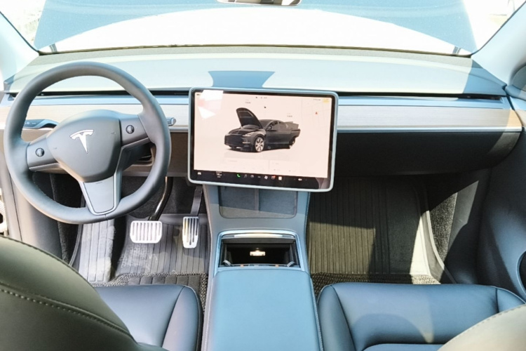 Tesla Model Y 2023 #10 Tesla Model Y 2023 immagine di auto #10