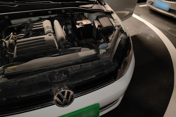 Volkswagen Golf 2014 car image #29