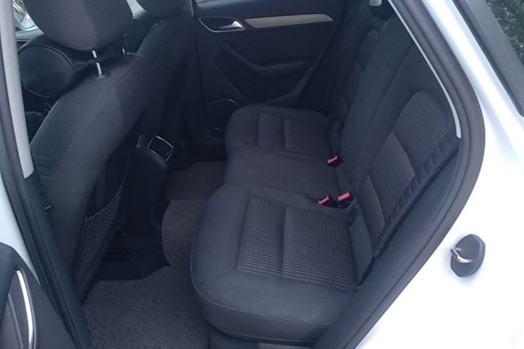 Audi Q3 2015 immagine di auto #17