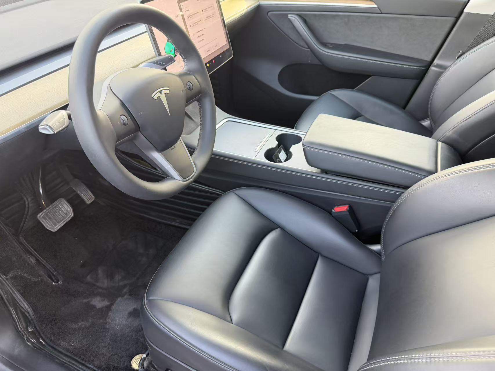Tesla Model Y 2023 #6 Tesla Model Y 2023 car image #6