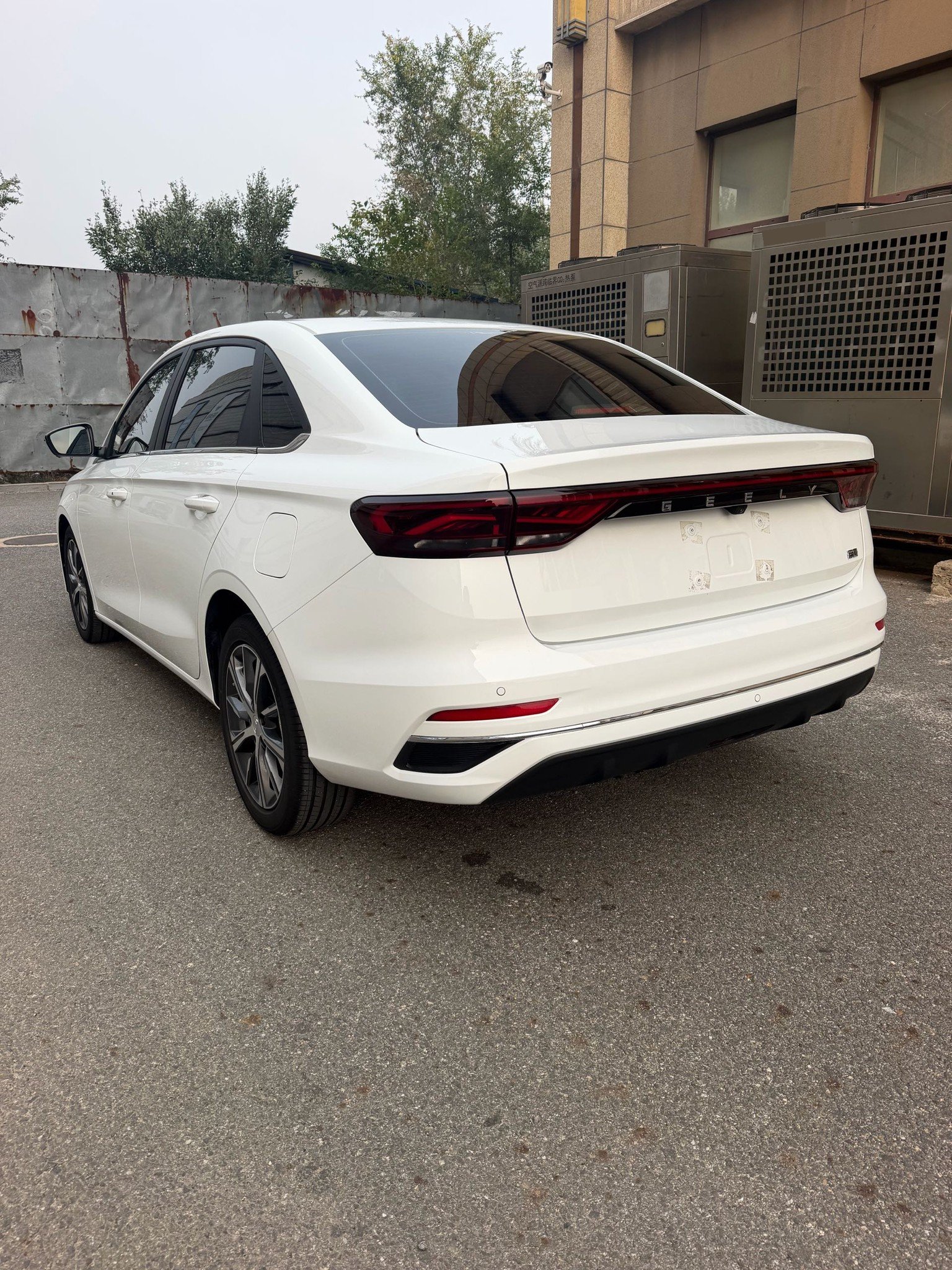 GEELY Emgrand 2023 #7 GEELY Emgrand 2023 car image #7