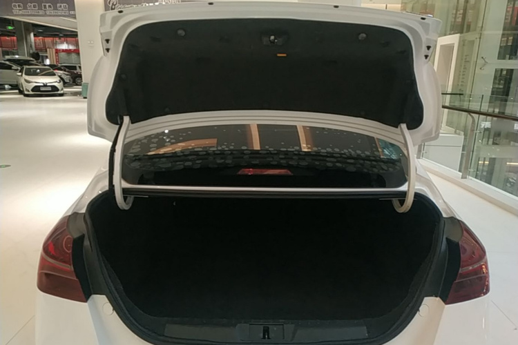 GEELY Emgrand 2020 car image #19