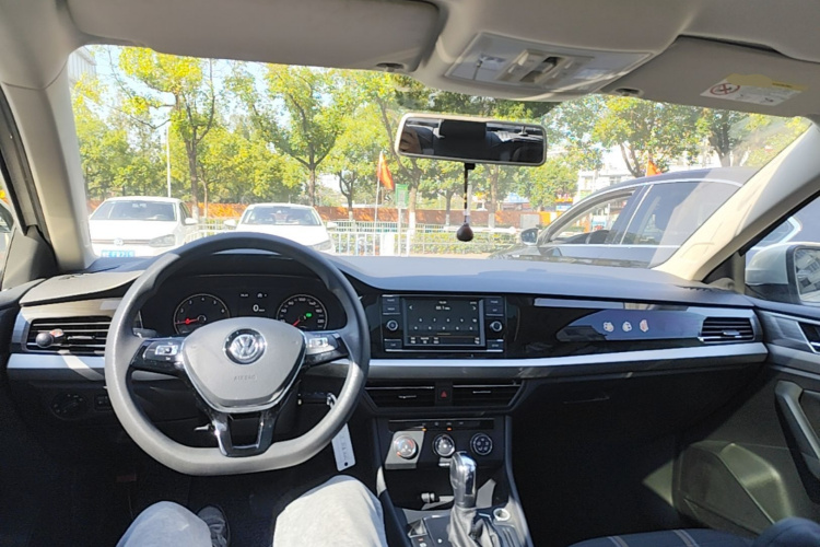 Volkswagen Lavida 2019 #11 Volkswagen Lavida 2019 car image #11