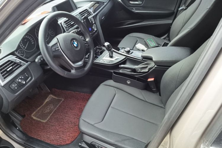 BMW 3 Series 2017 #15 BMW 3 Series 2017 car image #15