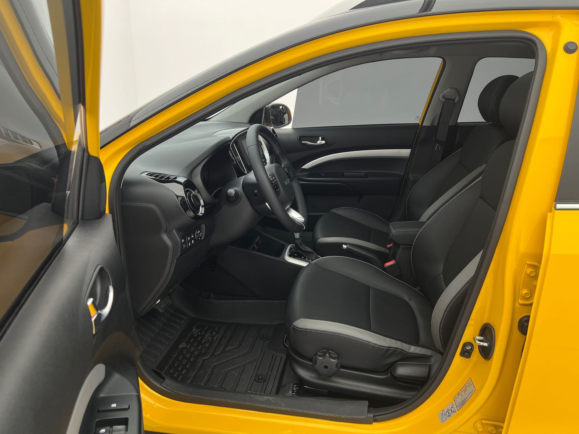 Kia KX1 2023 immagine di auto #11
