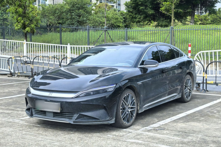 BYD Han 2025 car image #8