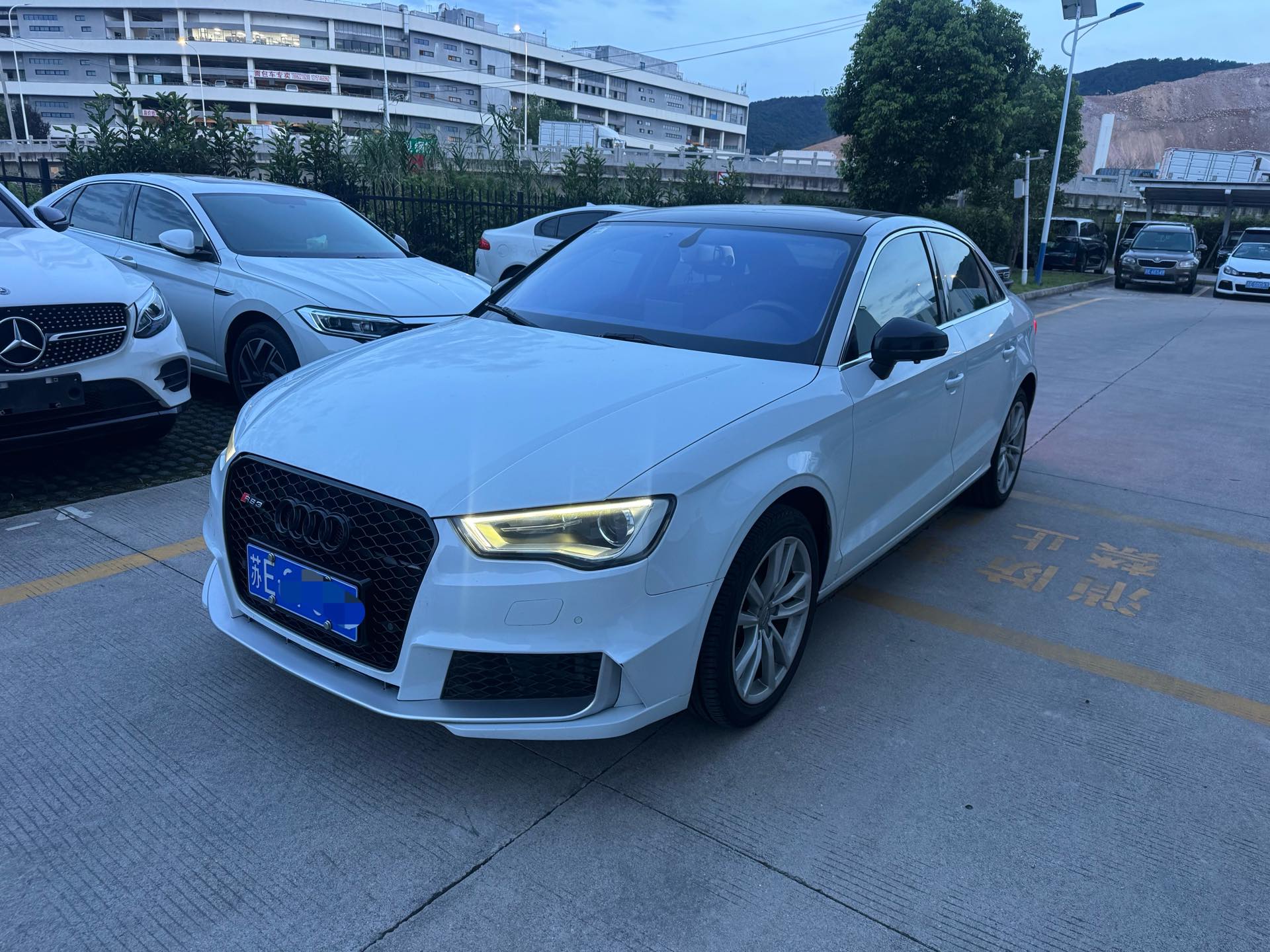 2015 immagine di auto 