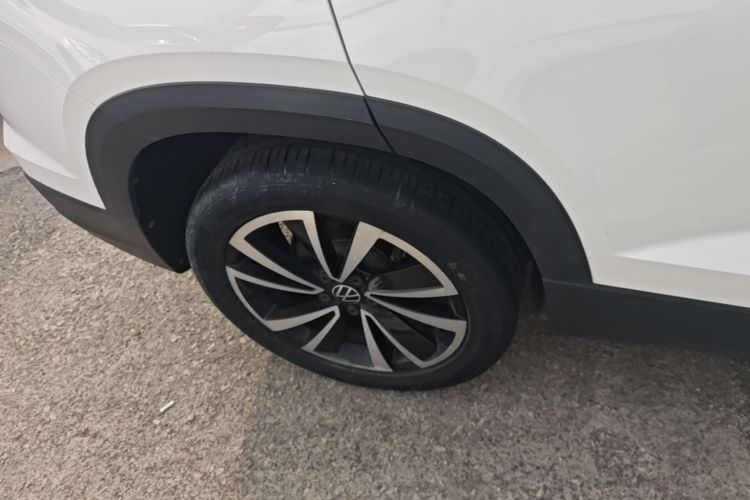Volkswagen Tharu 2021 #10 Volkswagen Tharu 2021 immagine di auto #10