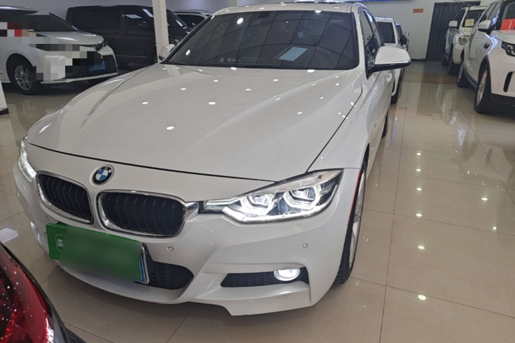 BMW 3 Series 2018 car image #3