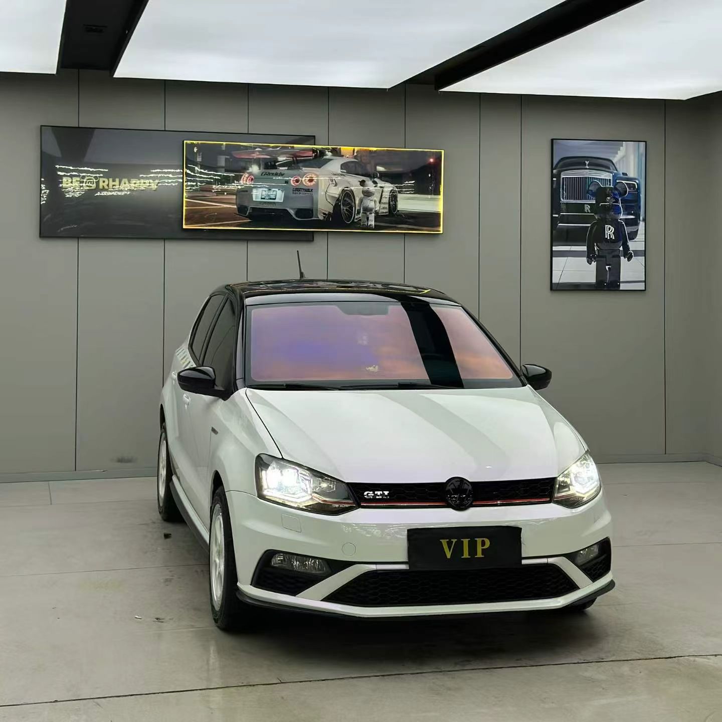 2015 car image #3