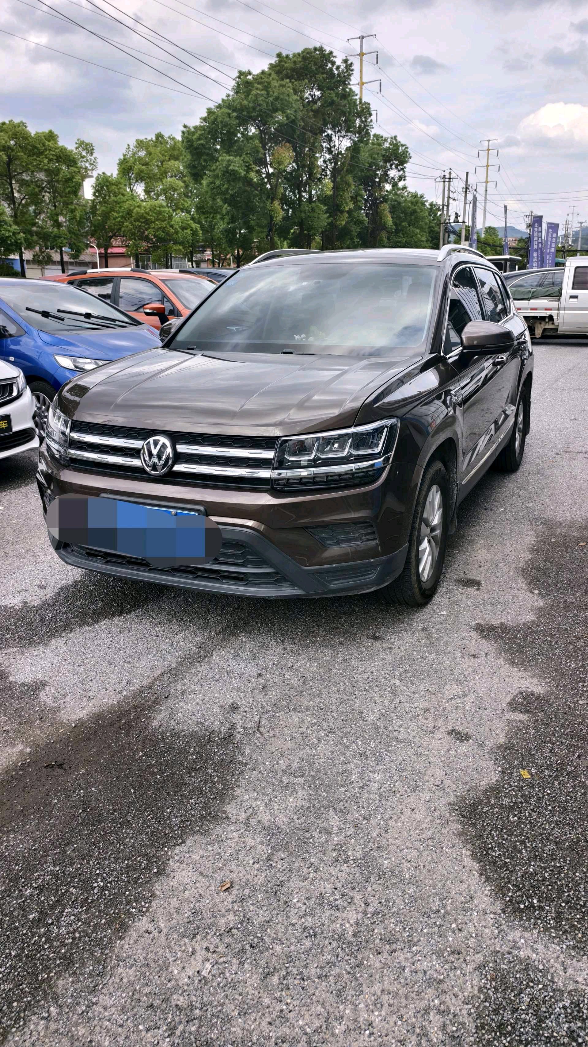 2023 immagine di auto 