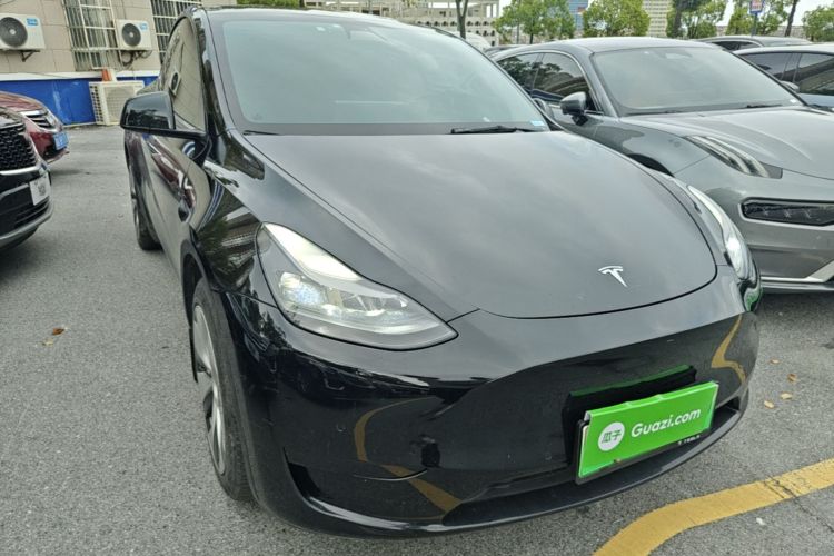 Tesla Model Y 2022 car image #4