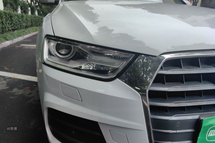 Audi Q3 2016 car image #8