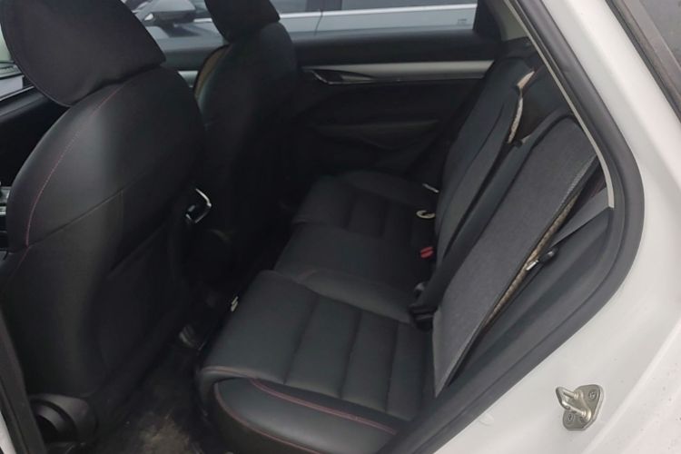 GEELY Binray 2020 imagem de carro #13