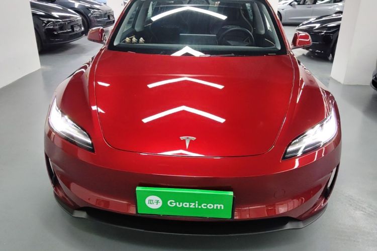 Tesla Model 3 2024 car image #3