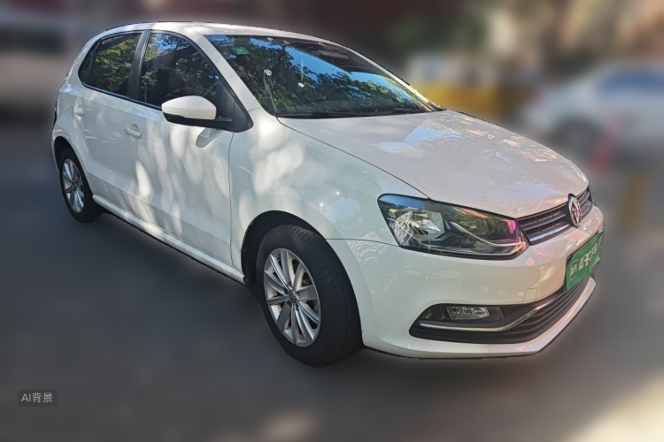 Volkswagen Polo 2015 car image #4