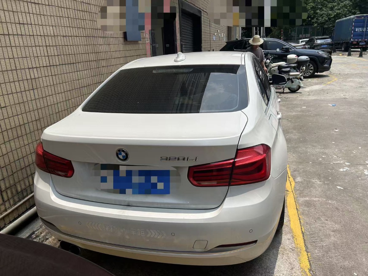 BMW 3 Series 2019 car image #7