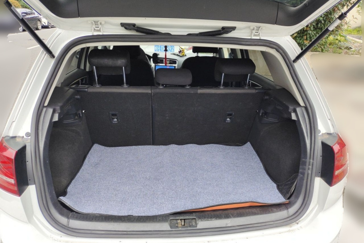 Volkswagen Golf 2016 car image #21