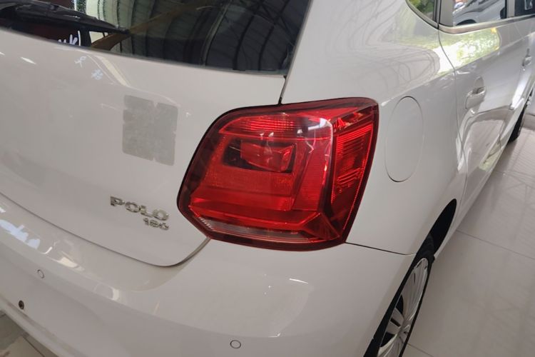 Volkswagen Polo 2018 car image #8