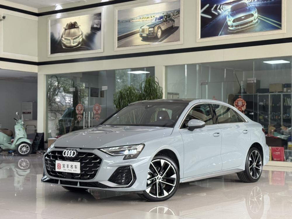 Audi A3 2024 immagine di auto 