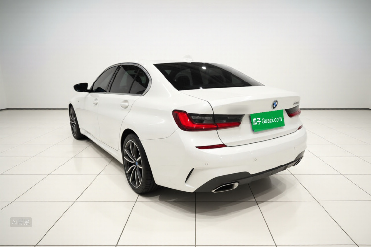 BMW 3 Series 2021 car image #5