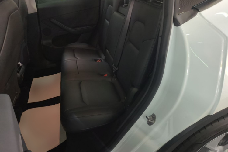 Tesla Model Y 2022 #17 Tesla Model Y 2022 car image #17