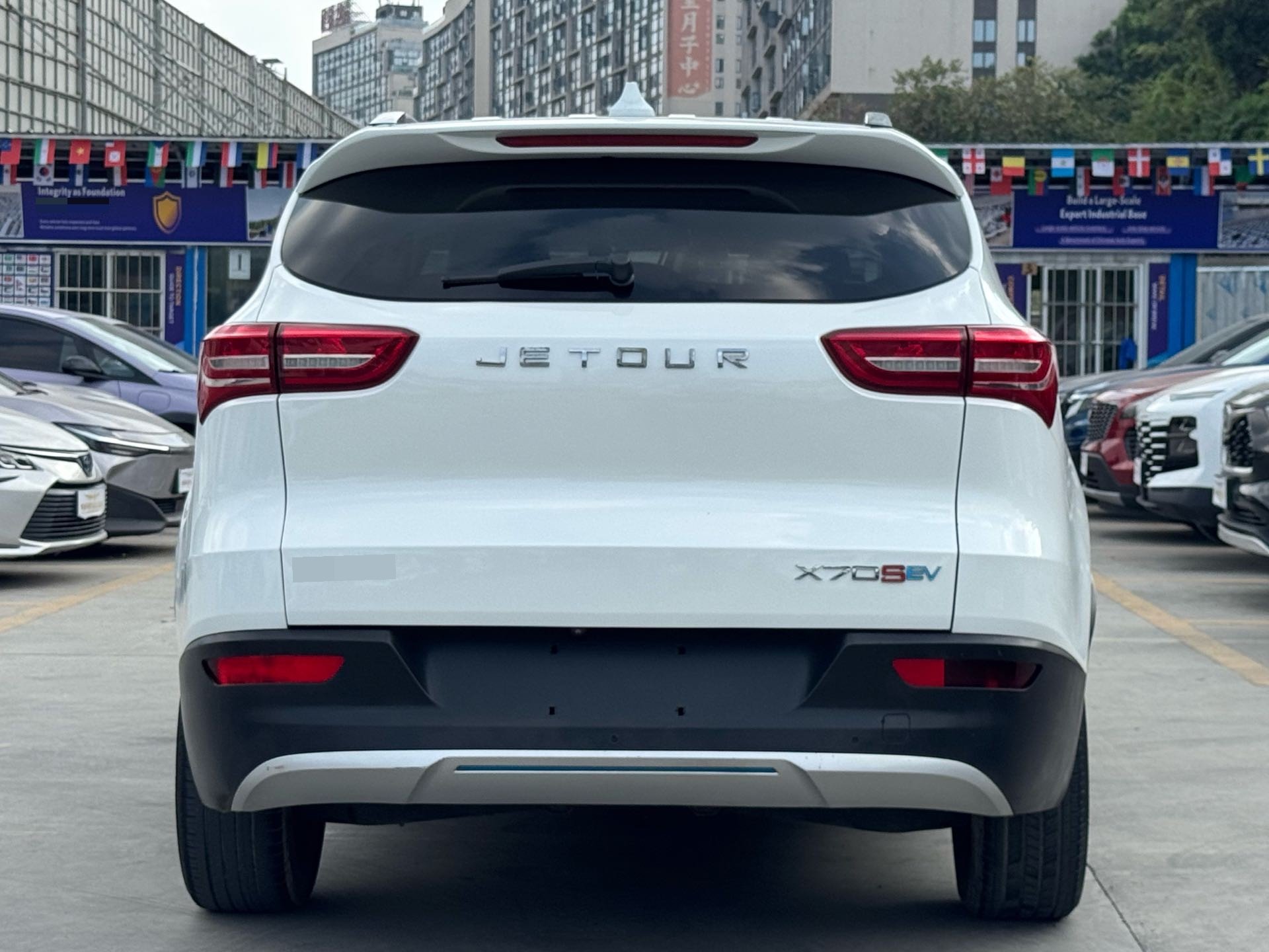 Jetour X70S EV 2020 #4 Jetour X70S EV 2020 изображение автомобиля #4