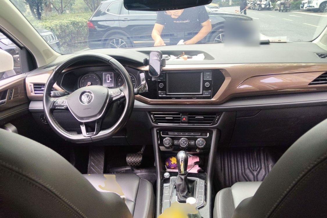 Volkswagen Tharu 2019 immagine di auto #21
