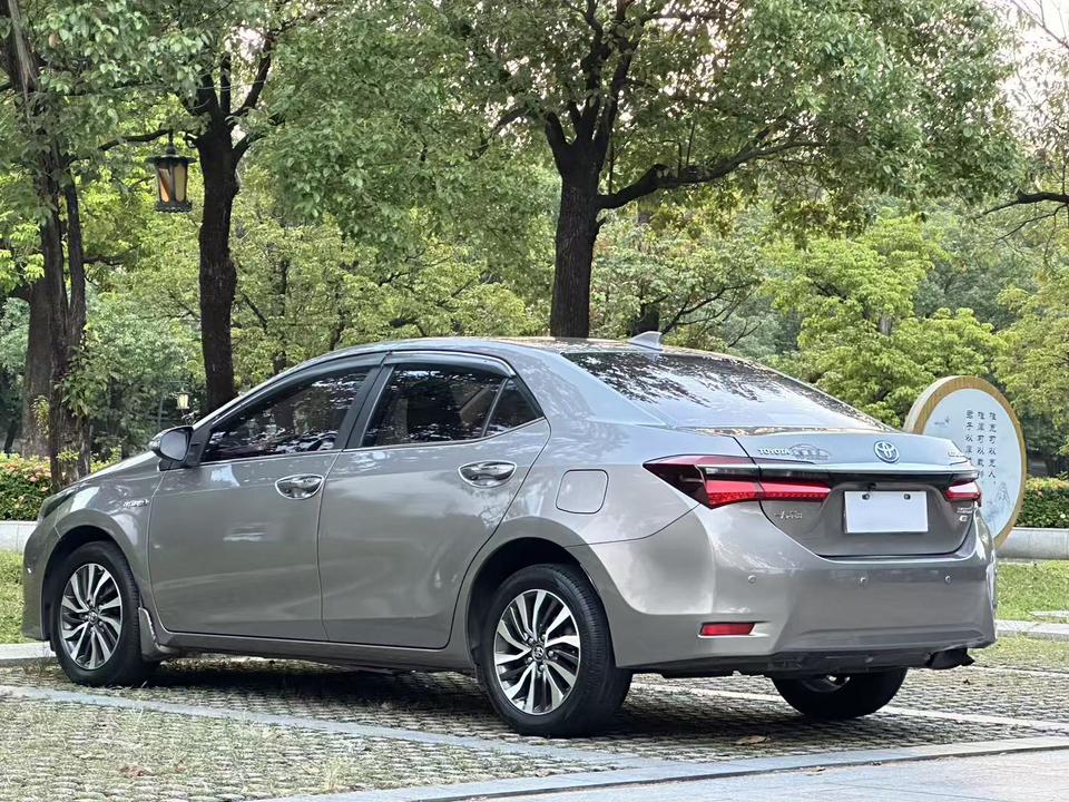 Toyota Corolla 2018 immagine di auto #4