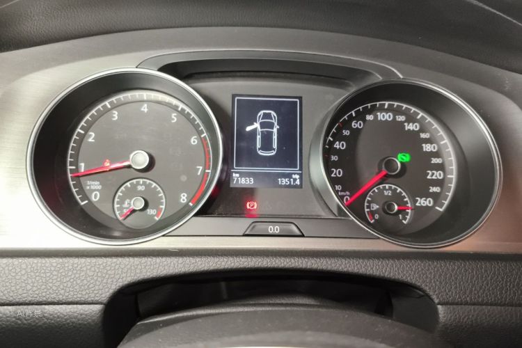 Volkswagen Golf 2016 car image #13