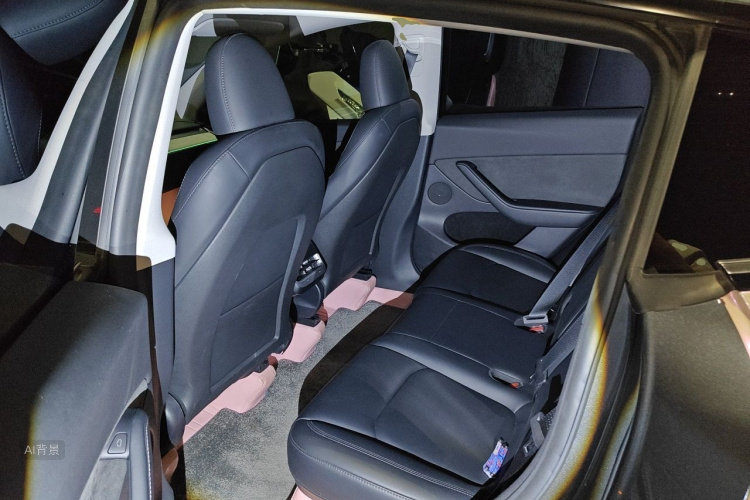 Tesla Model Y 2023 #19 Tesla Model Y 2023 car image #19