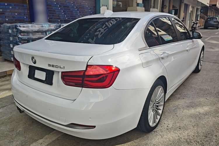 BMW 3 Series 2018 #7 BMW 3 Series 2018 car image #7