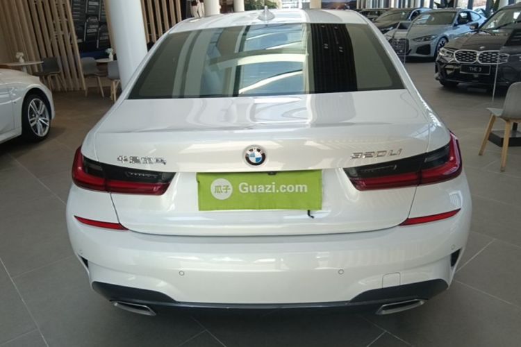 BMW 3 Series 2022 #6 BMW 3 Series 2022 car image #6
