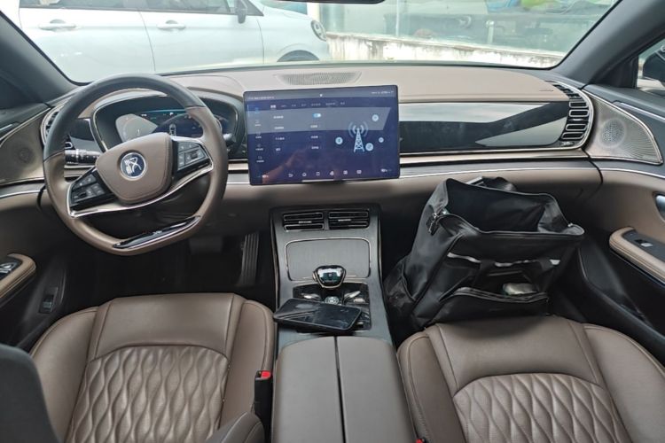 BYD Han 2022 car image #10