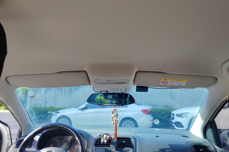Volkswagen Polo 2019 car image #20