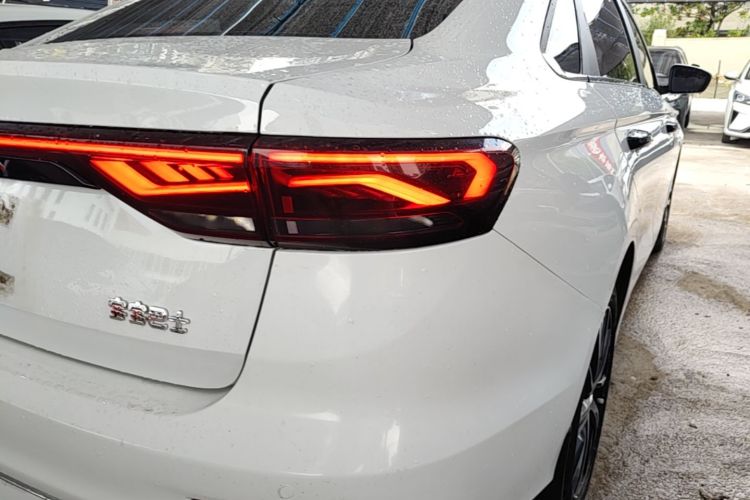 GEELY Emgrand 2022 car image #8
