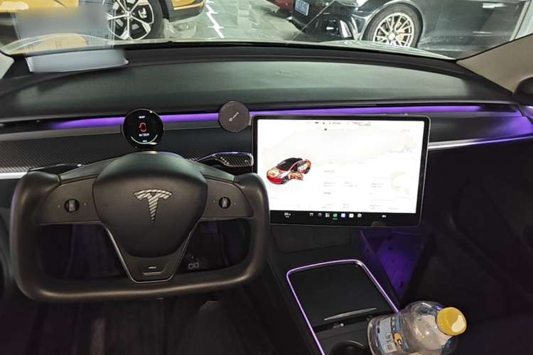 Tesla Model 3 2022 car image #11