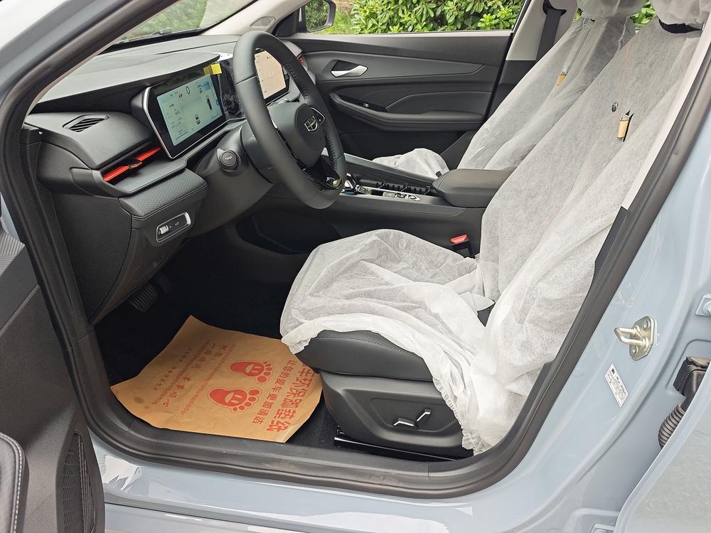 GEELY Binray 2026 #14 GEELY Binray 2026 immagine di auto #14