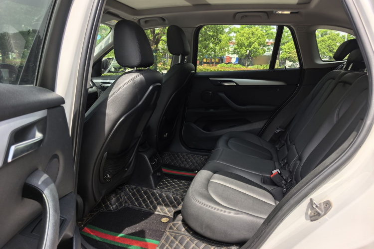 BMW X1 2017 #13 BMW X1 2017 car image #13
