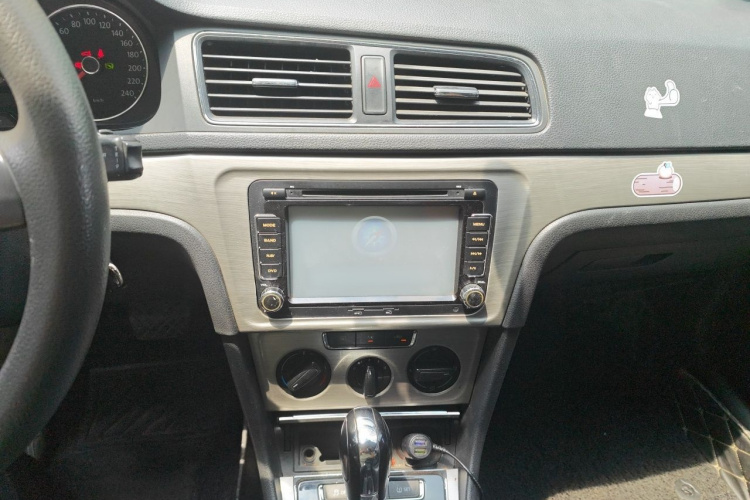 Volkswagen Lavida 2016 #17 Volkswagen Lavida 2016 car image #17