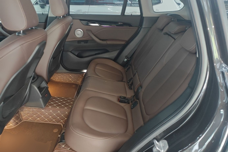 BMW X1 2021 car image #13