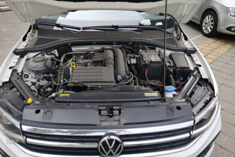 Volkswagen Bora 2025 car image #22