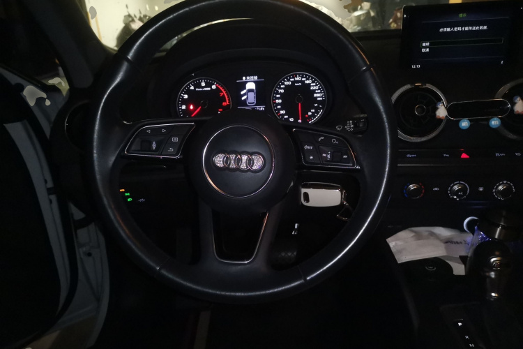 Audi A3 2019 immagine di auto #11