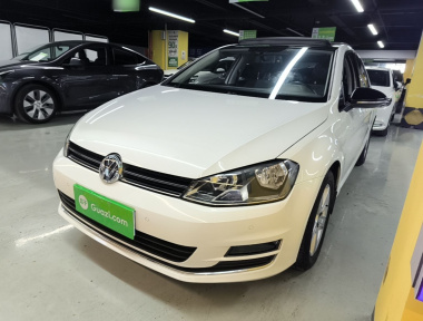 Volkswagen Golf 2017 immagine di auto 