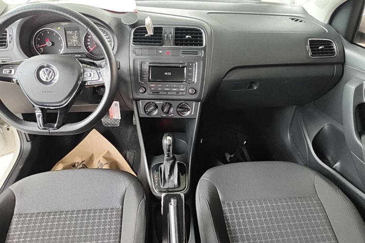 Volkswagen Polo 2016 #13 Volkswagen Polo 2016 car image #13